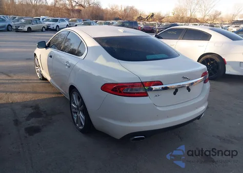 2010 Jaguar Xf Premium z USA, uszkodzony, nr VIN SAJWA0GB1ALR57480